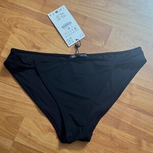 Zara women’s black bikini bottoms NEW size M